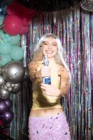 Konfettikanone Champagnerflasche silber