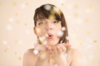 Konfettikanone mit Papierherzen, weiß / gold, 35cm