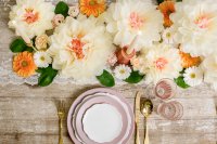 Papierblumen creme / rosa 5 Stück